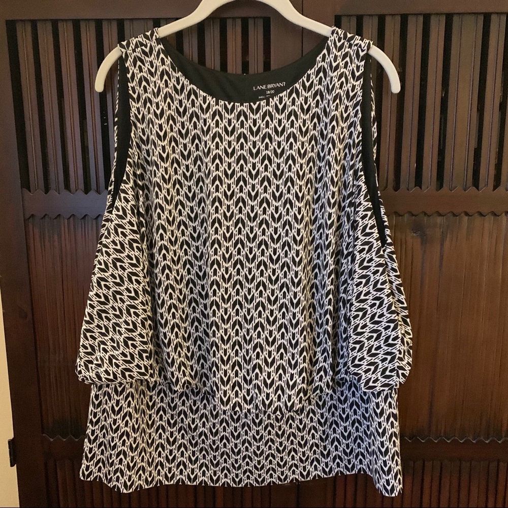 COPY - Lane Bryant Sleeveless Patterned Top 18-20